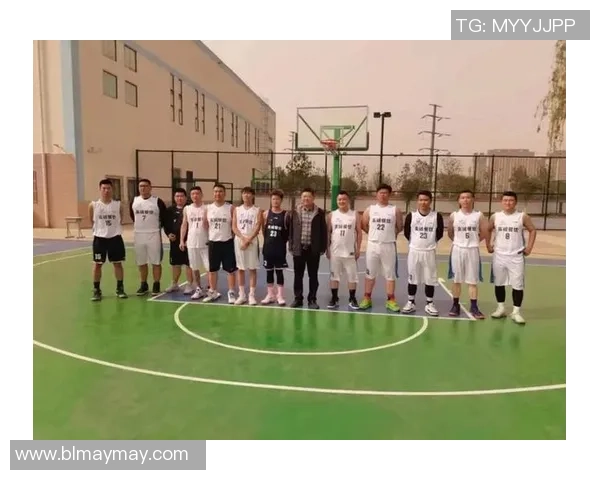 广州篮球队在篮球团队协作排行榜中荣获第六名展现出色团队精神与实力